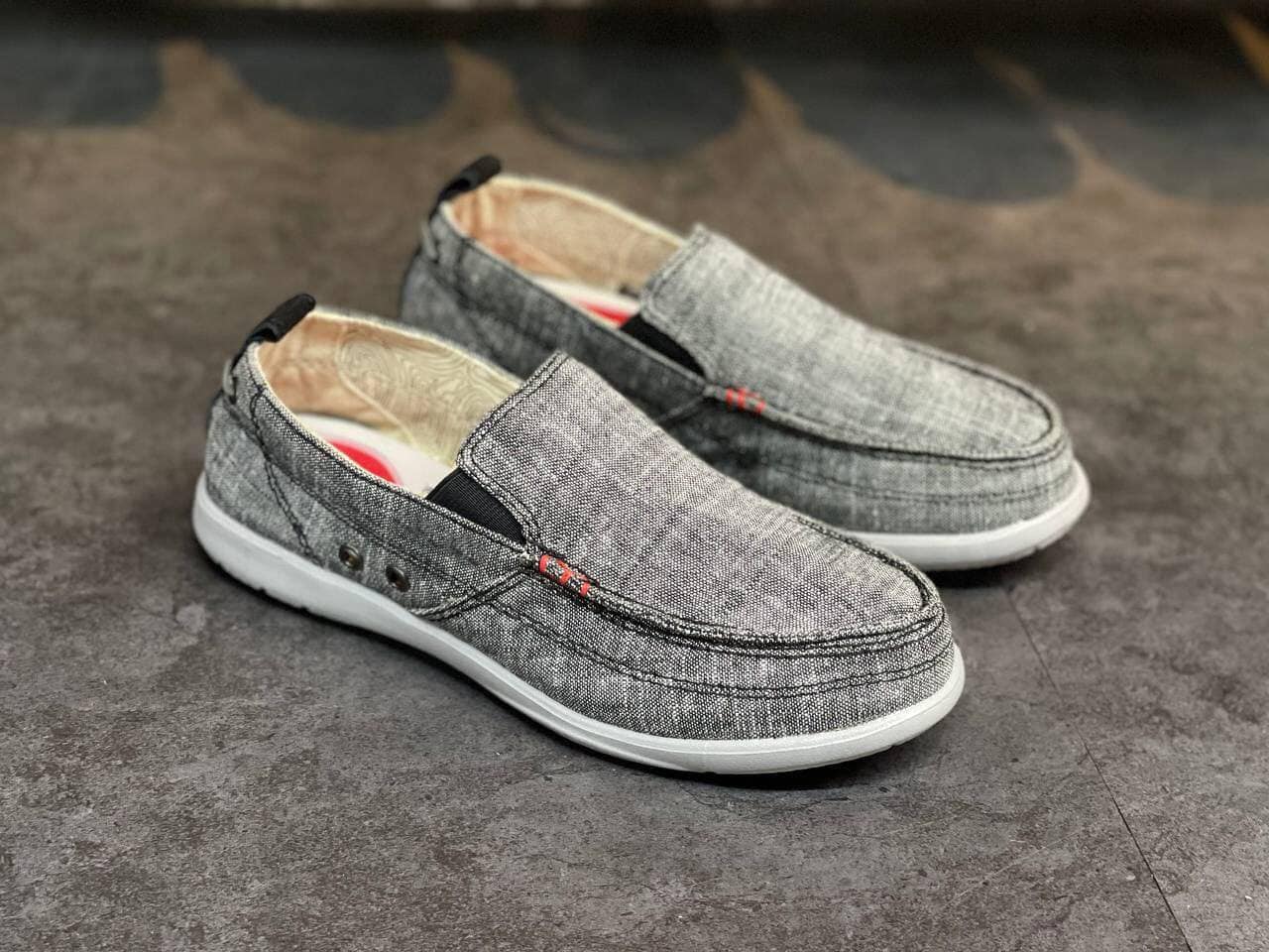GIÀY CROSS NAM WALU CHAMBRAY MÀU KAKI ĐEN