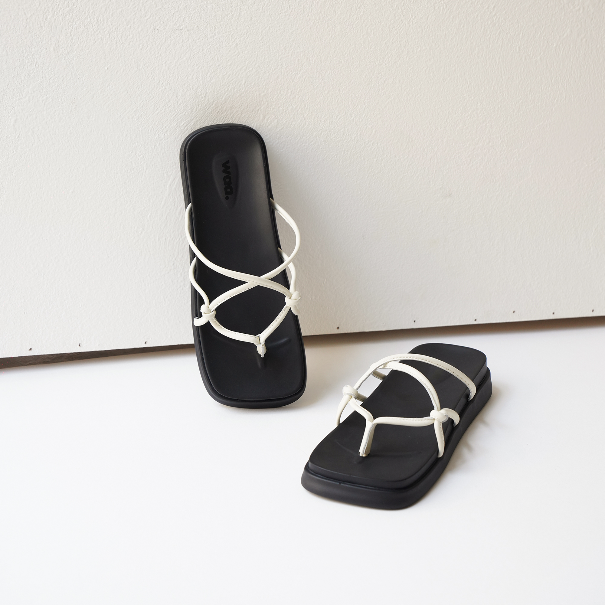 RỐI SANDALS Waa.- Màu Kem - Dép Dây Da Thật