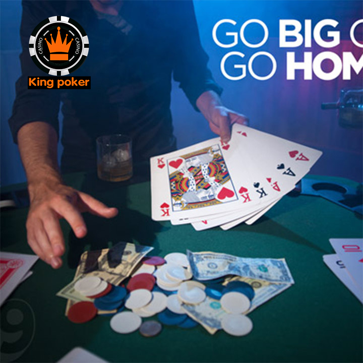 Bài poker 52 lá gấp 4 lần bài thường