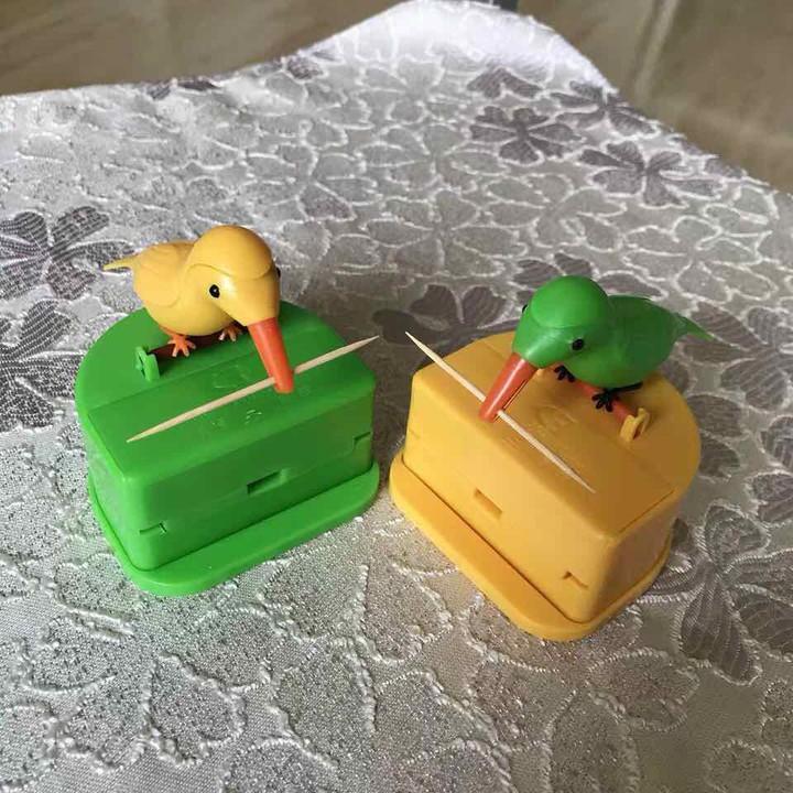 Hộp Tăm Chim Gắp Tăm
