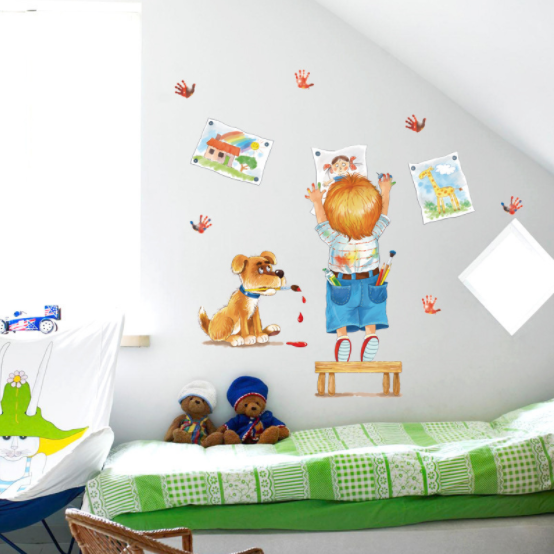 HCM Decal trang trí tường Bé vẽ tranh