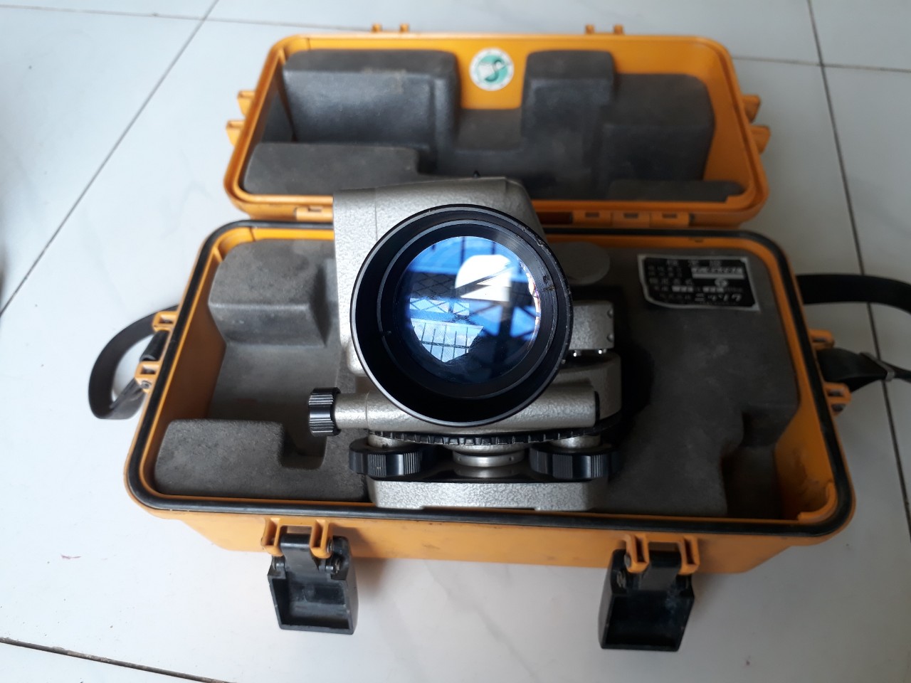 MÁY THỦY BÌNH BÃI NHẬT