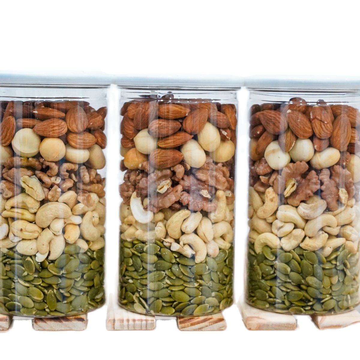 Dietary Nutritious Nuts - Mix of 5 Types of Nuts (Macadamia, Red Walnuts, Cashews, Pumpkin Seeds, Almonds)