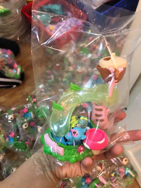 trò chơi cầu trượt hatchimals