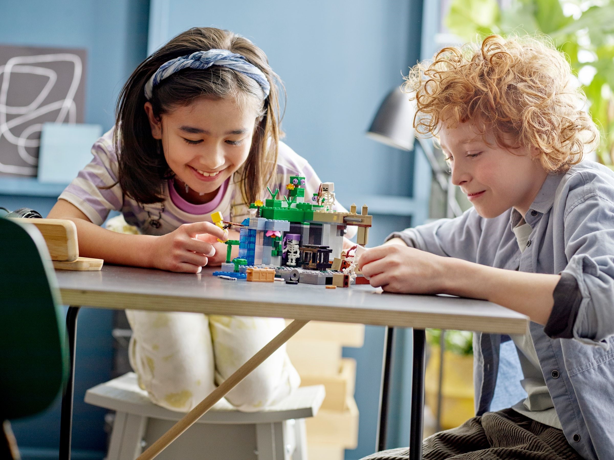 LEGO Minecraft 21189 Hầm ngục Ma xương