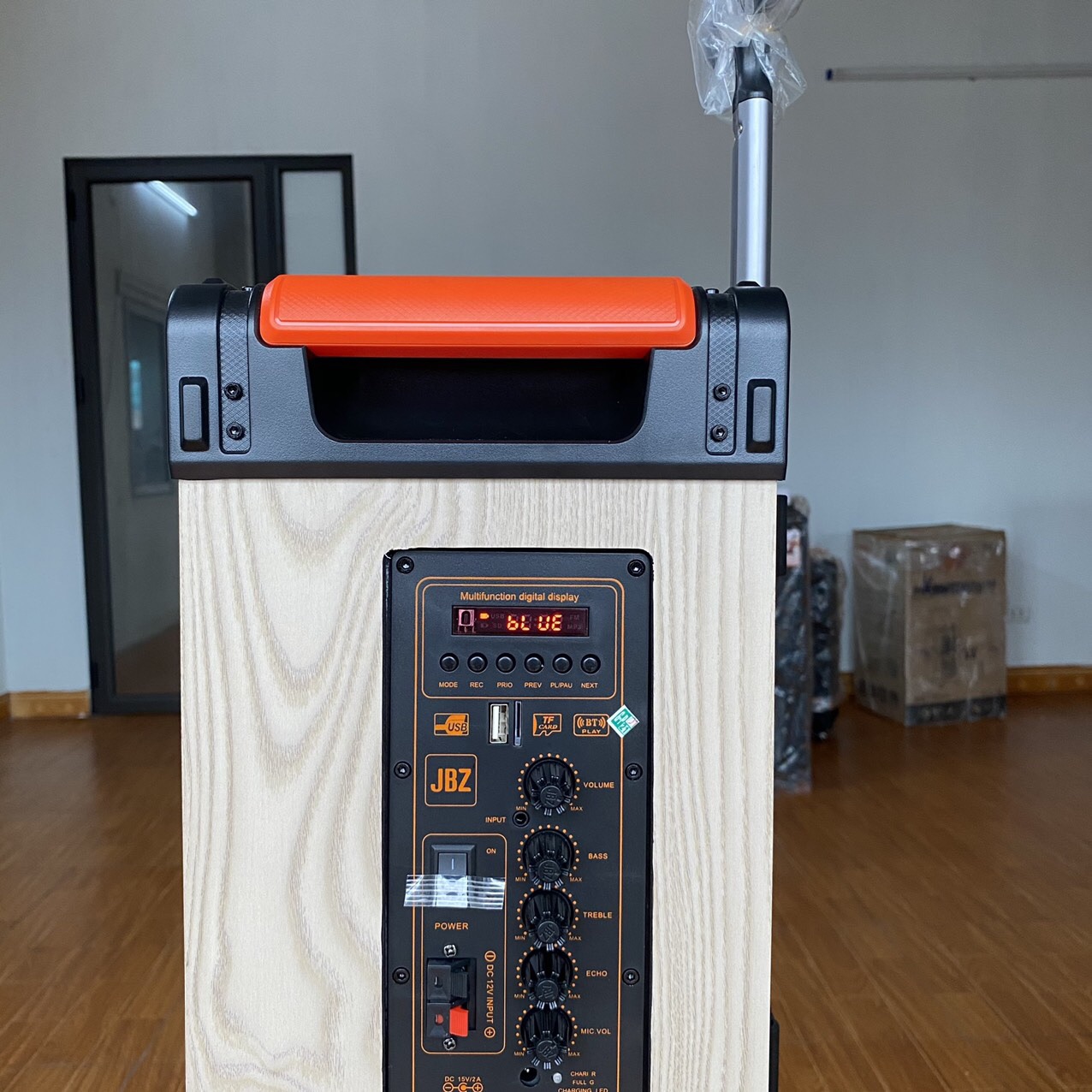 Loa kéo JBZ J101