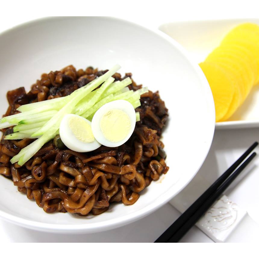 Mì Tương Đen Jajang Chacharoni 140g