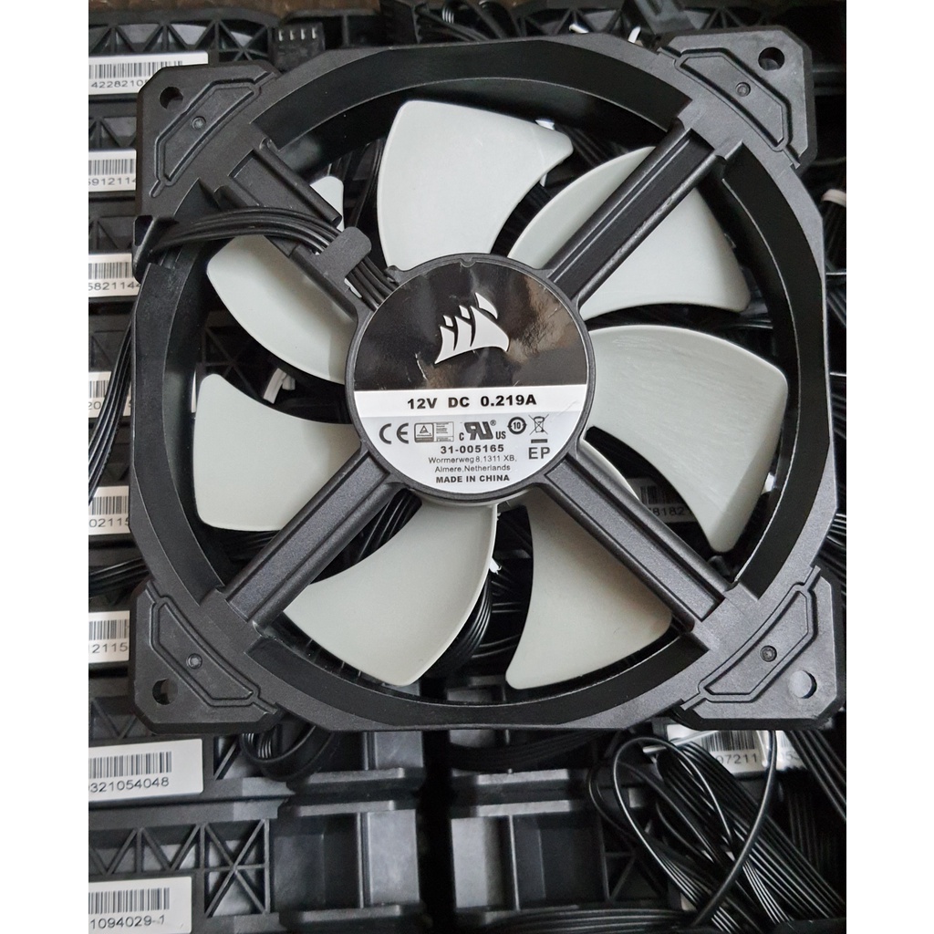 Quạt tản nhiệt Fan Corsair ML120