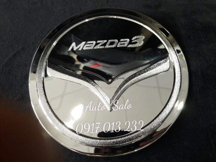 ốp nắp bình xăng mazda 3 2016-2022