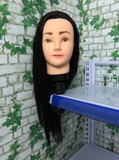 Đầu manocanh học cắt tóc