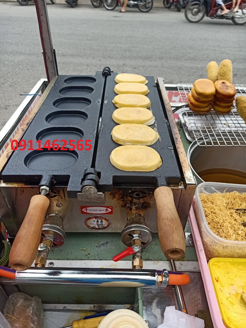 máy làm bánh trứng phô mai hàn quốc,sử dụng gas 6 bánh bảo hành 12 tháng