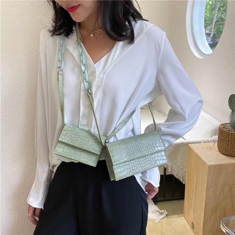 Túi da nữ mini vân cá sấu form chữ nhật - A240