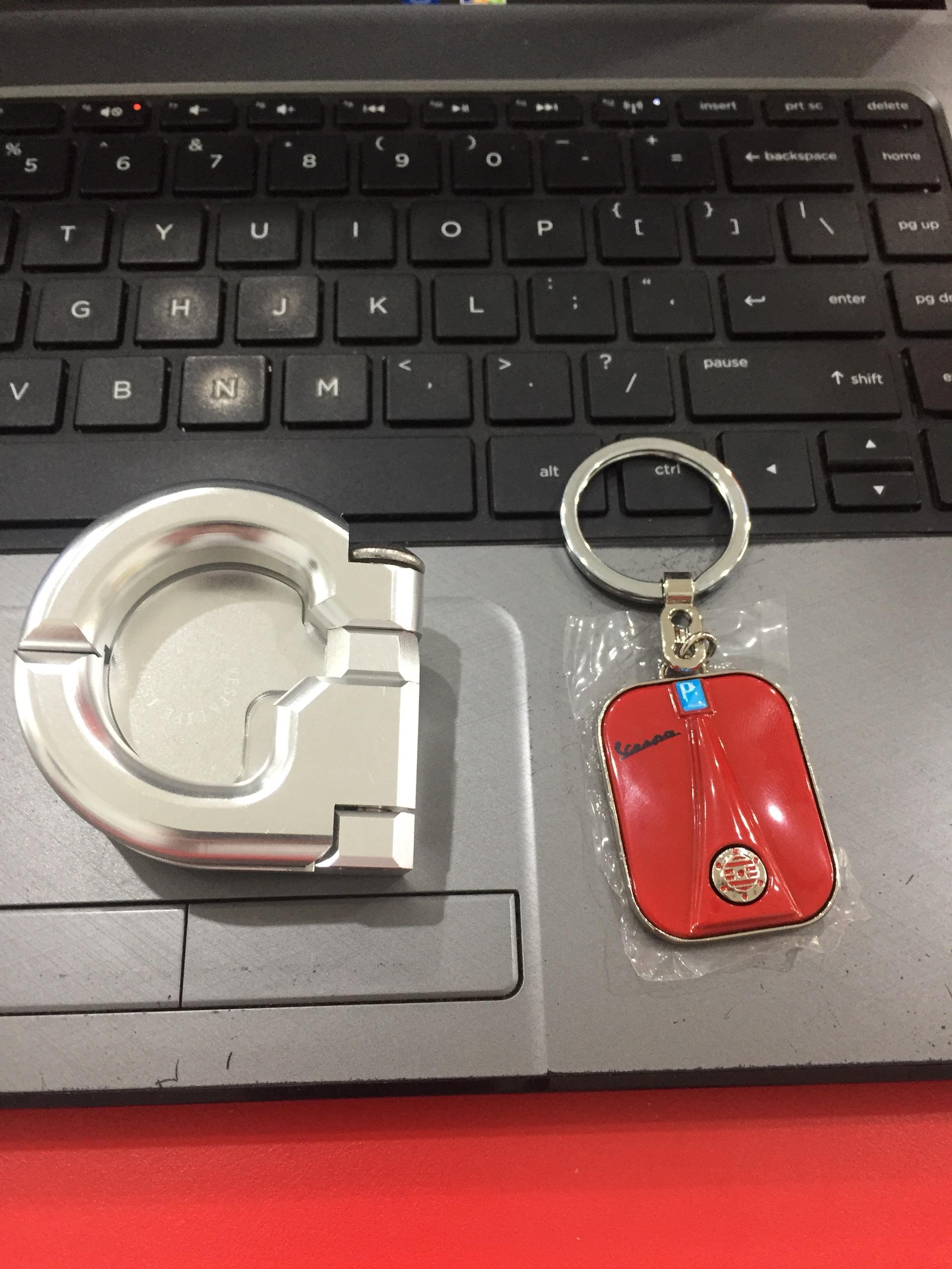 [HCM]Móc treo đồ dành cho dòng xe Vespa