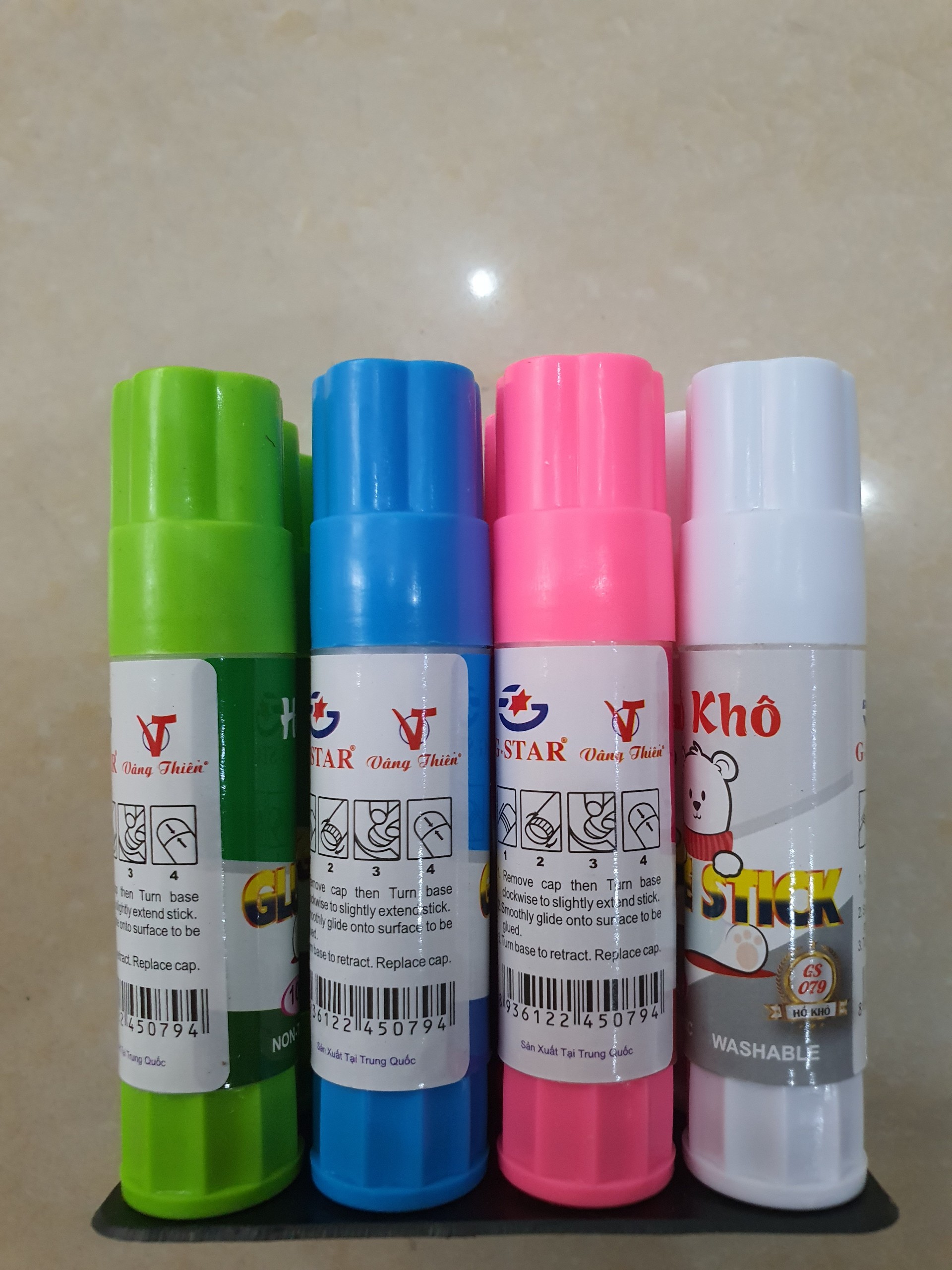 Hồ Khô Keo Dán Giấy Gstar Hộp 12 Thỏi