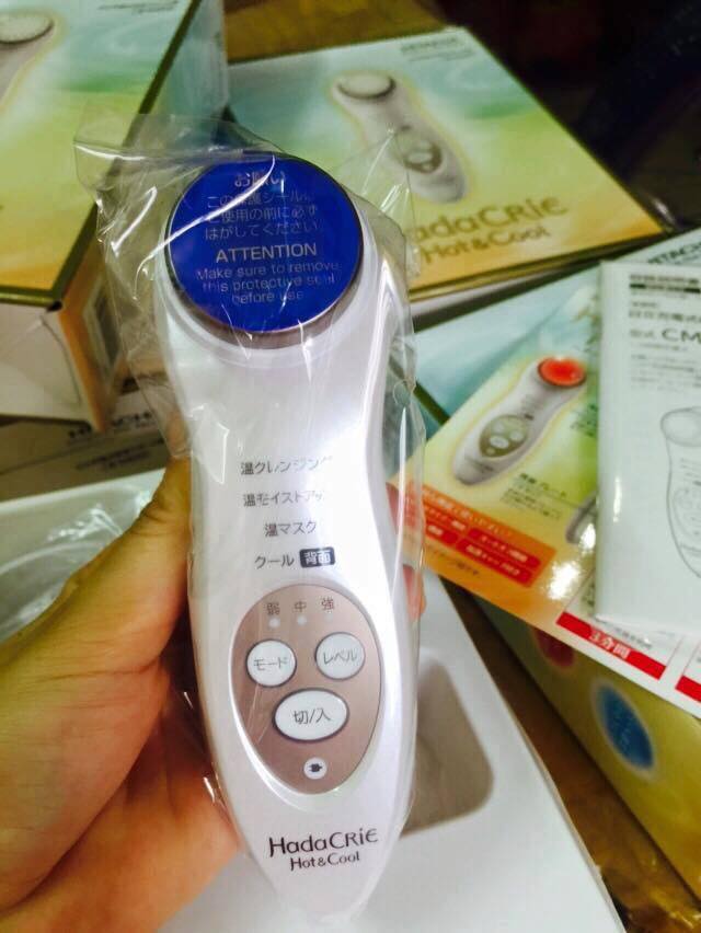 Máy chăm sóc massage da mặt Hitachi Hada Crie N4000 Nhật Bản