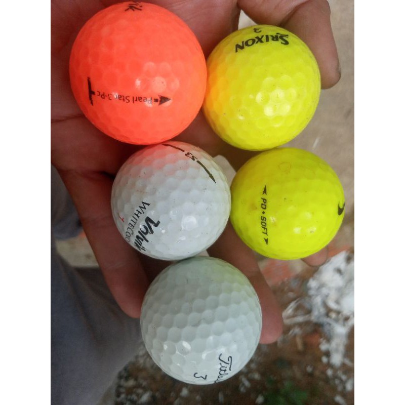 Bóng golf cũ