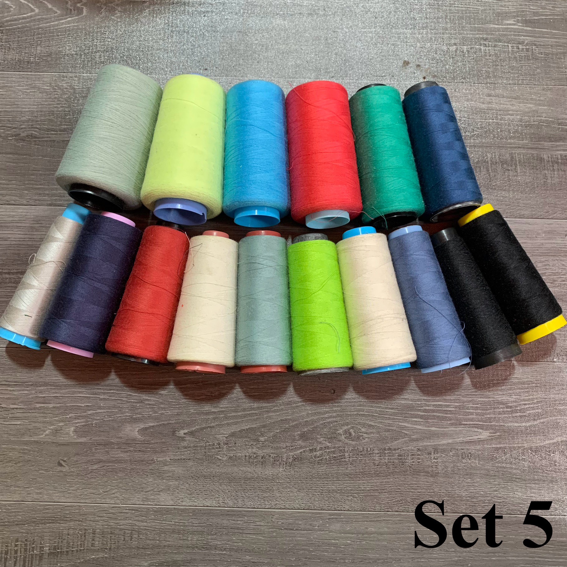 1kg chỉ may dở tập may trộn màu hàng công ty thanh lý