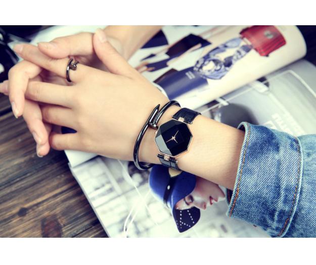 Đồng hồ thời trang da lục giác