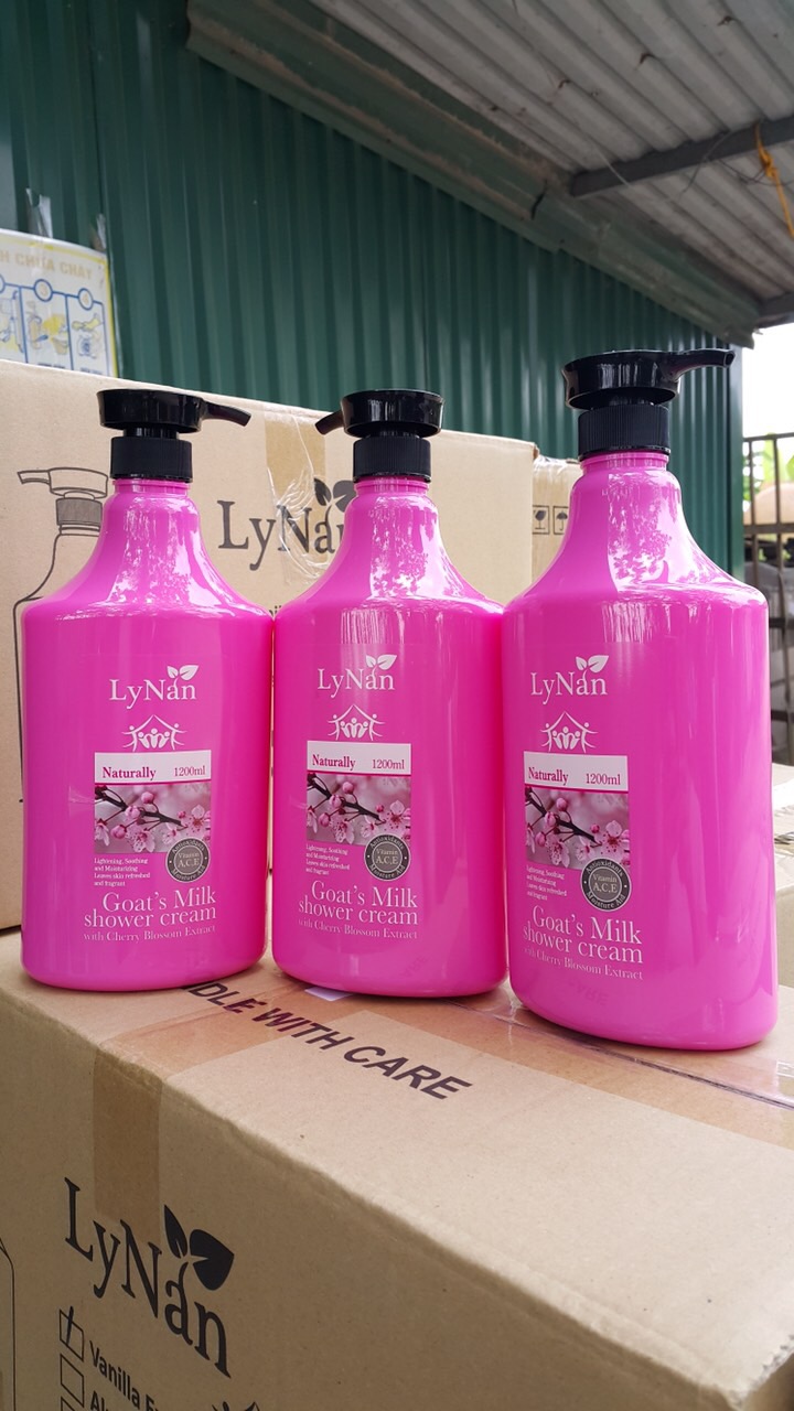 Sữa tắm cao cấp Lynan