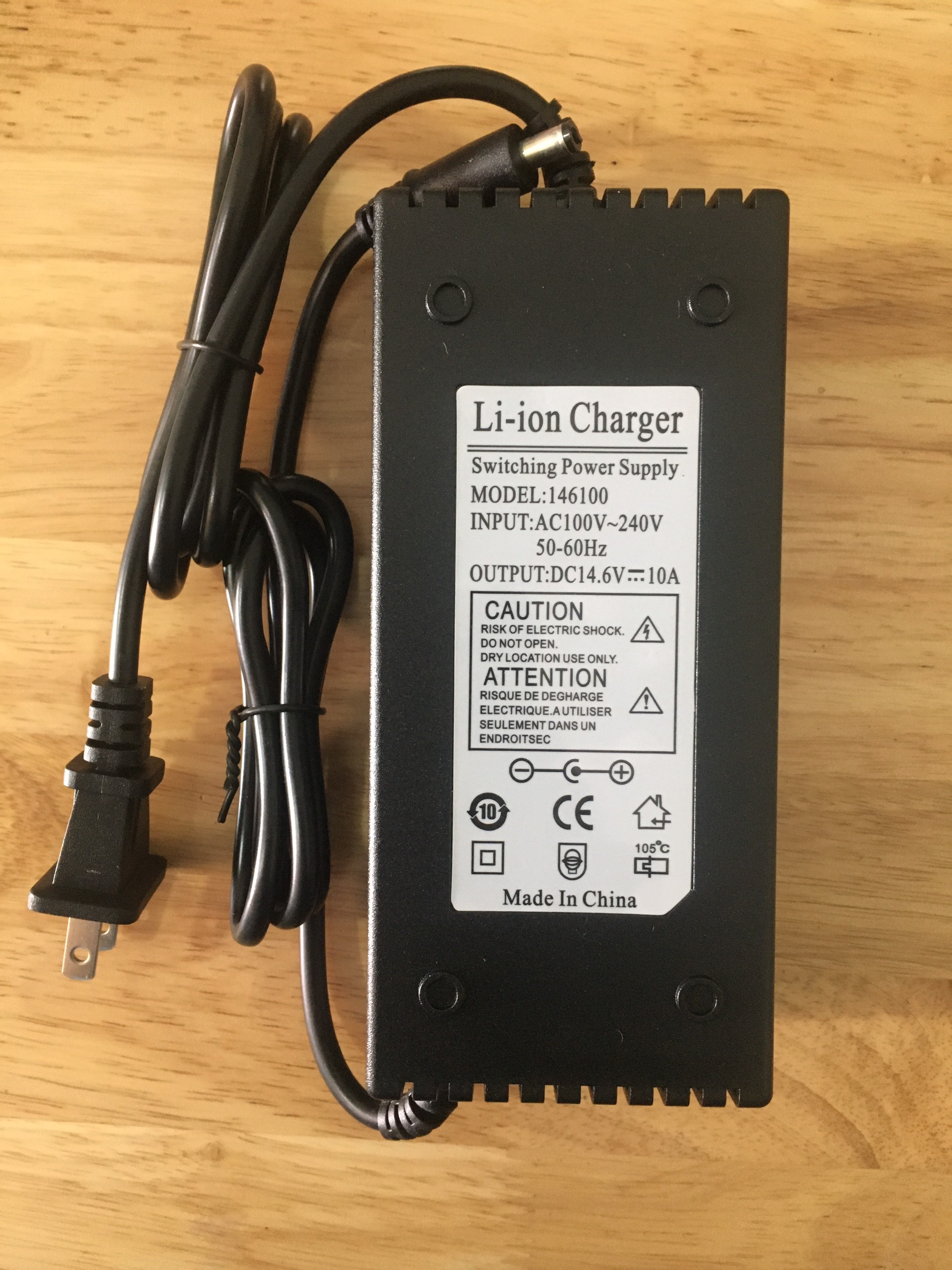 Sạc Pin iron photphase Lithium 14,6v 10A 5A