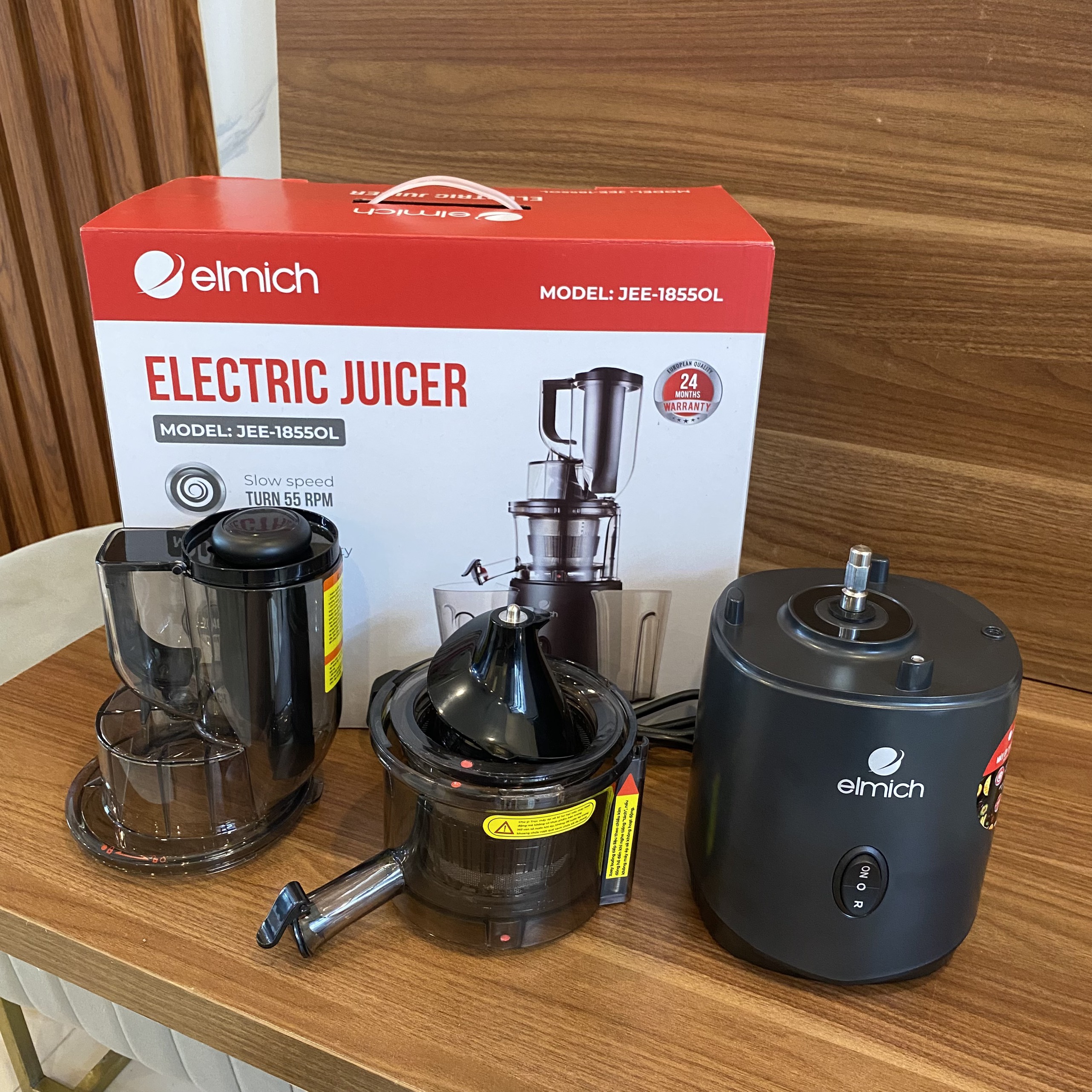 Máy ép trái cây Elmich JEE-1855OL ( Điện áp 220V - Công suất 240W - Màu Đen)