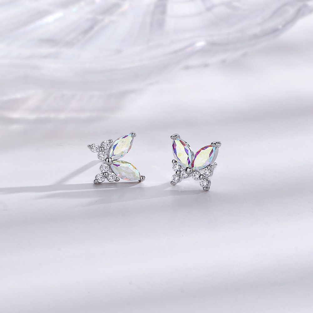 1 đôi Bông tai đá bướm đính lấp lánh bling bling