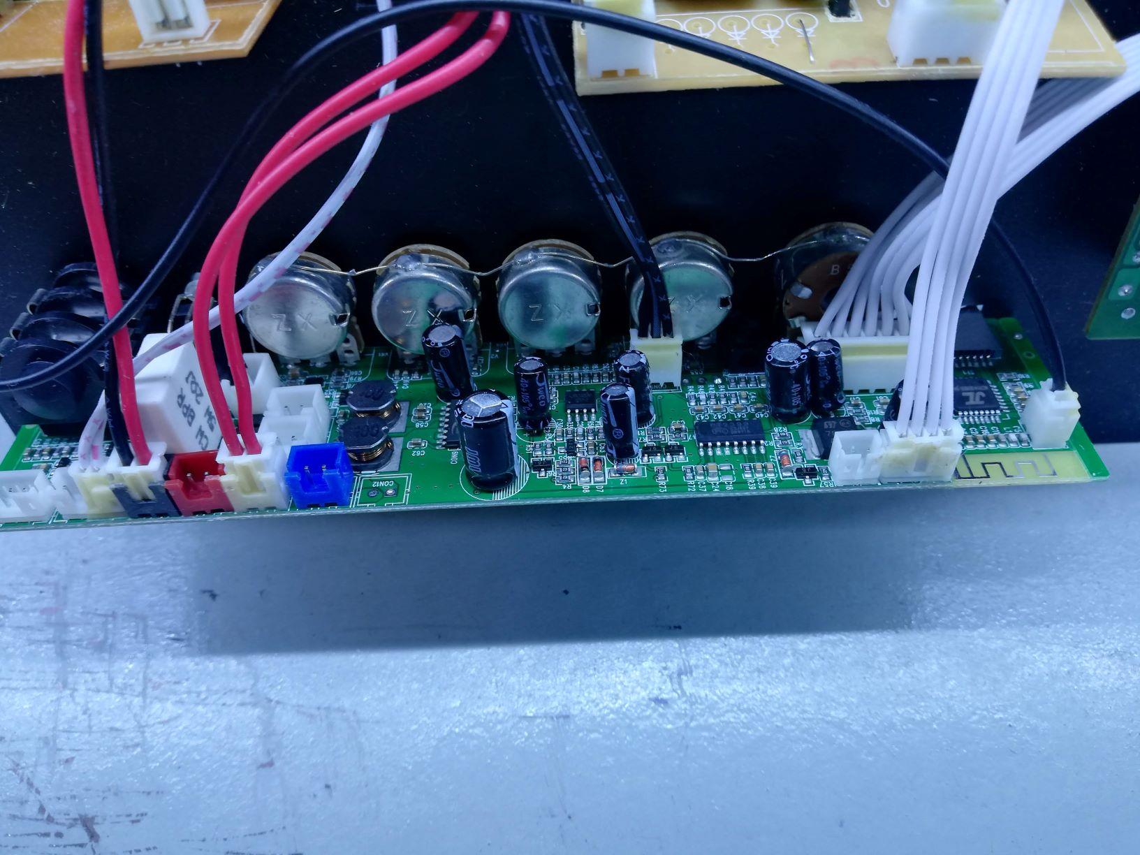 Mạch loa kéo bluetooth 300W