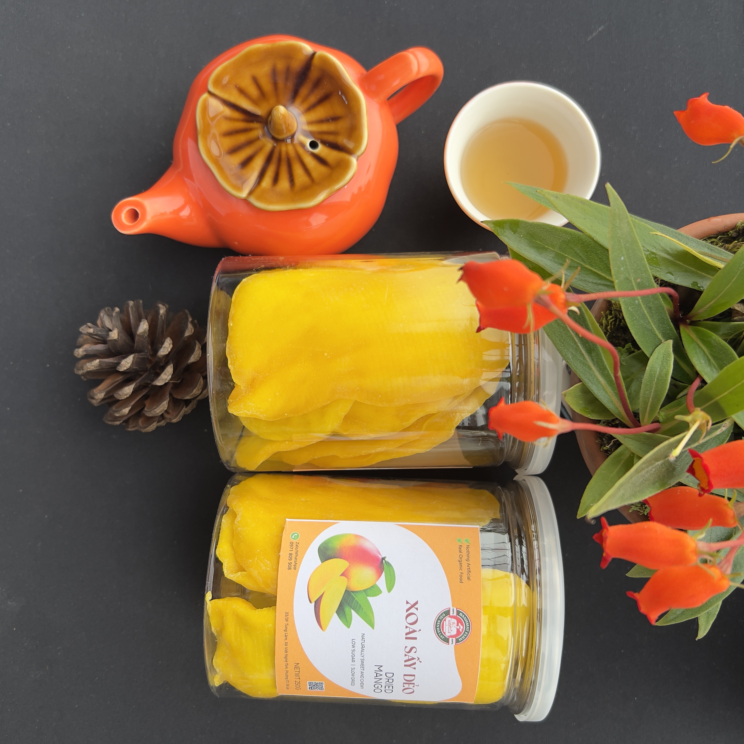 Xoài sấy dẻo nguyên miếng 500gr BanhMat Farm đặc sản trái cây sấy Đà Lạt nguyên vị