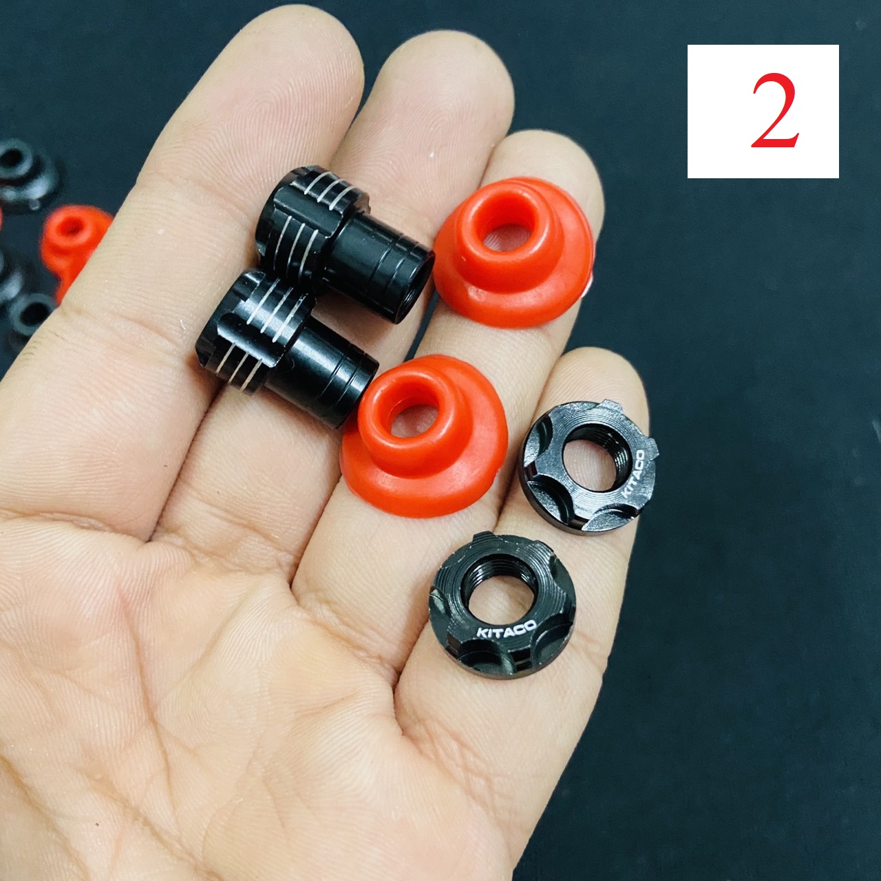 (TRANG TRÍ XE MÁY) COMBO cặp van vòi xe máy cao cấp kèm cao su van vòi và tán van vòi nhôm CNC bền chắc, trang trí xe siêu chất