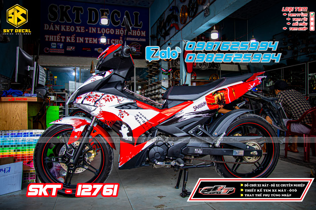 tem trùm exciter 150 trắng đỏ samurai hoa anh đào