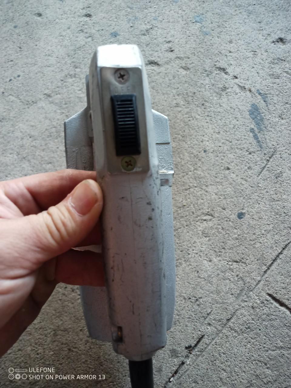 Máy cắt tôn Hitachi 2.0mm Hàng bãi nhật