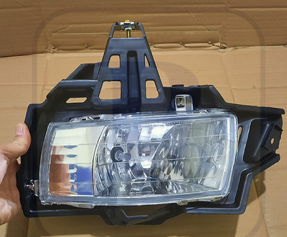 (Sỉ - Lẻ) Đèn sương mù (gầm cản) Toyota Innova (2009-2010)