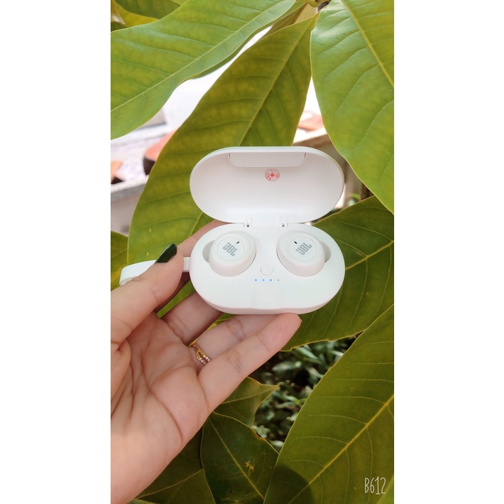 Tai Nghe Không Dây Tương Thích Bluetooth, Tai Nghe JBL X8 TrueWireless Siêu Hot, Tai Nghe Âm Thanh Nổi Chân Thực, Kết Nối Siêu Nhanh, Đàm Thoại Lâu, Phạm Vi Kết Nối Xa, Nhỏ Gọn, BH uy tín 1 đổi 1.