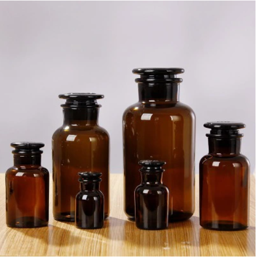 Chai thủy tinh trắng nút mài miệng hẹp 125ml