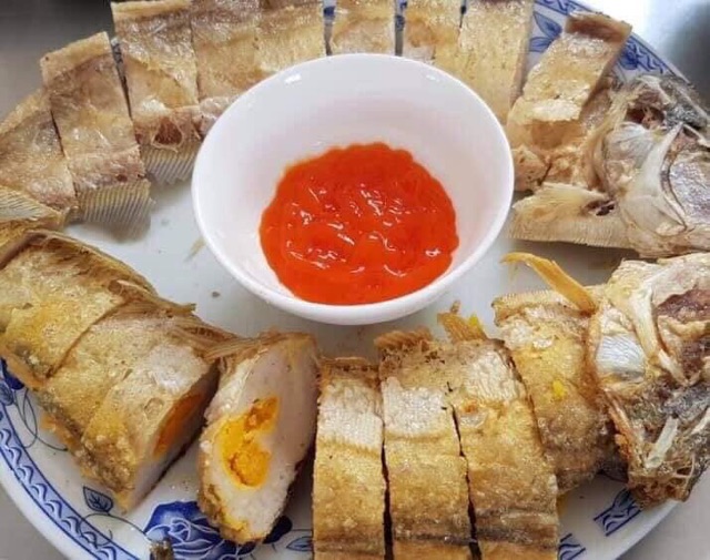 [Chỉ Giao HCM] Cá Thát Lát Rút Xương Nhân Trứng Muối (con 230g)