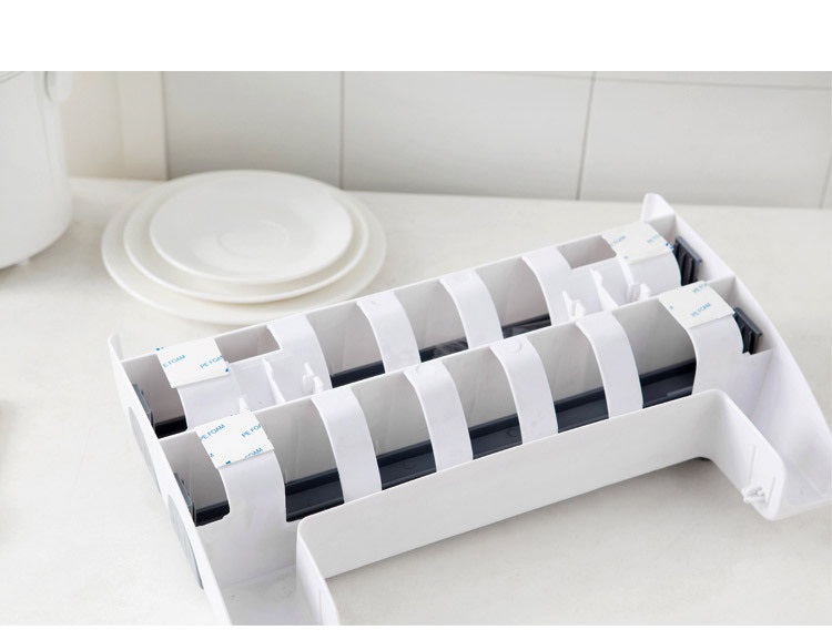 Dụng cụ cắt màng bọc, giấy bạc tiện dụng