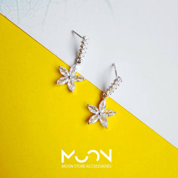 [HCM]Bông tai nữ  bông hoa đính đá cz sáng lấp lánh loại hàng tốt kiểu dáng  trẻ trung - moon store acc
