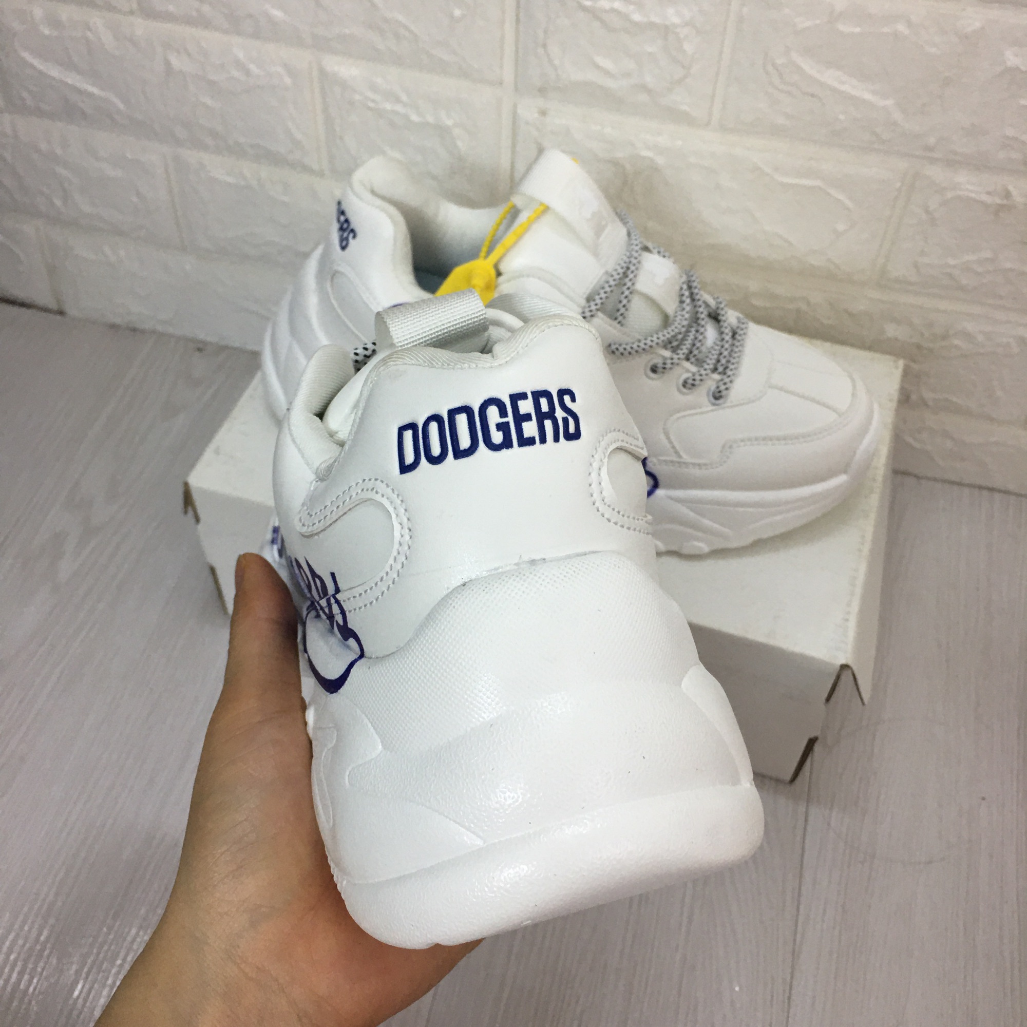 [TẶNG HỘP+TẤT] Giày thể thao MLB dodgers hàng đẹp