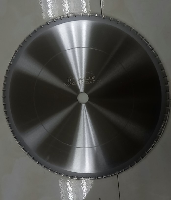 Lưỡi cắt / Đĩa cắt sắt tua chậm 355*2.2*25.4*72T