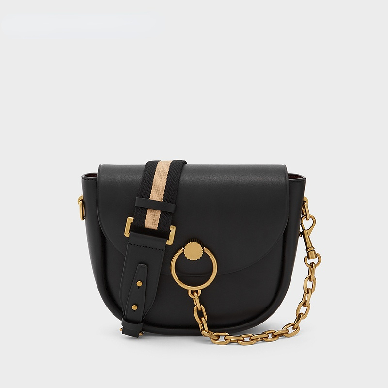 CHARLES and KEITH CK2-80270727 Túi Messenger nữ