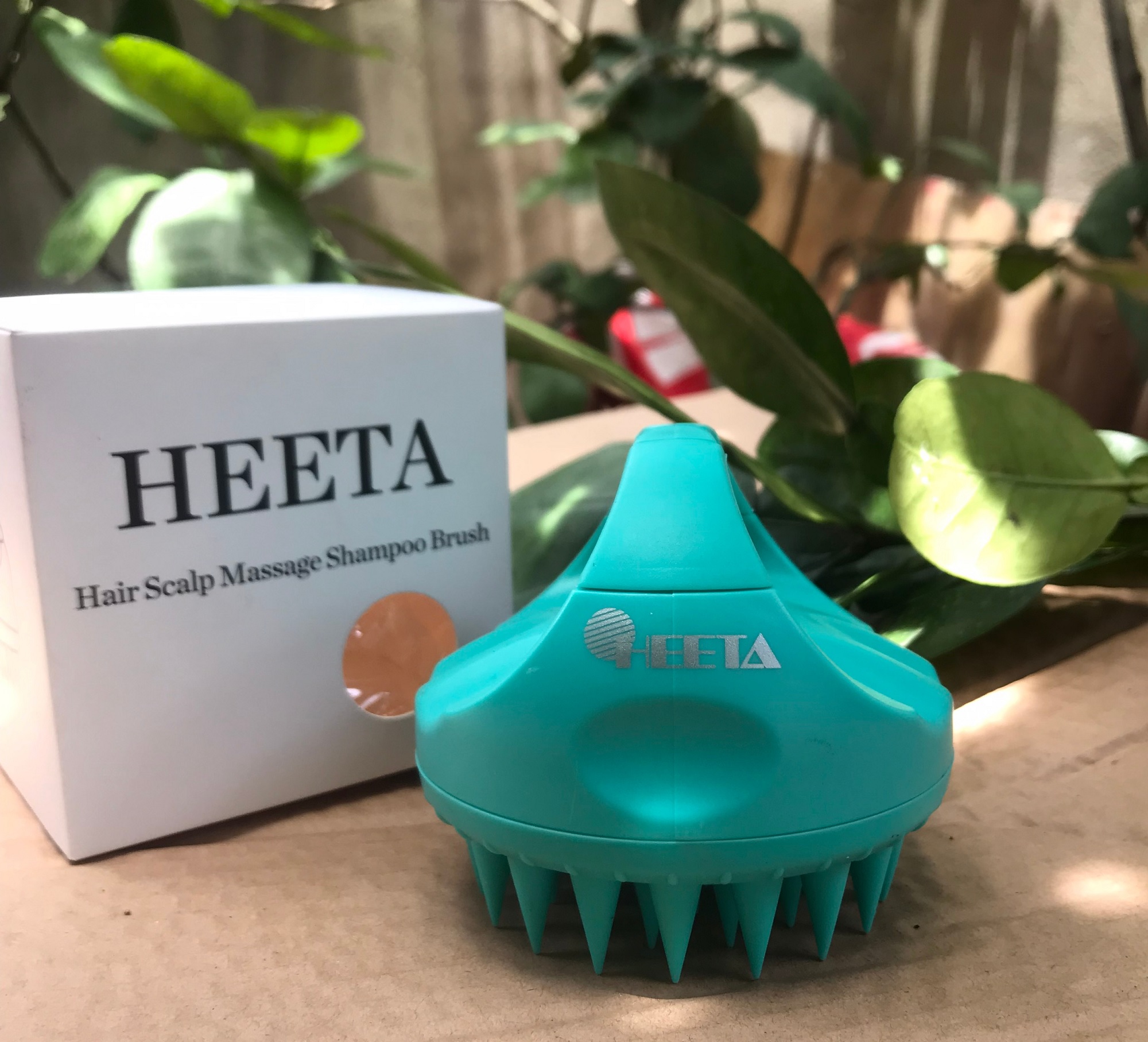 Lược gội đầu Heeta - dụng cụ massage và chăm sóc da đầu hiệu quả (tặng 1 lược Cool)