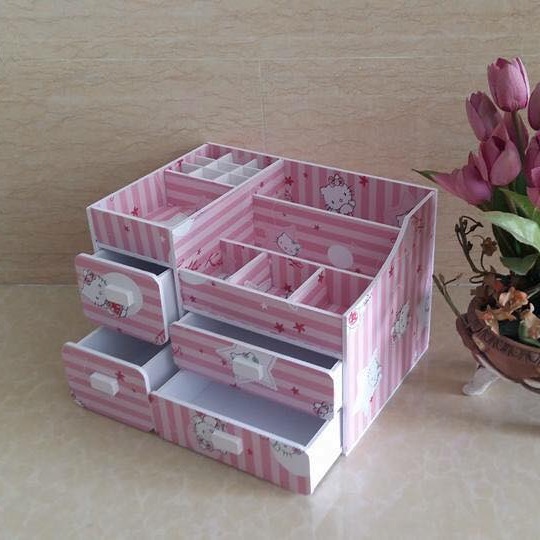 Tủ mỹ phẩm 4 ngăn kéo Hello Kitty