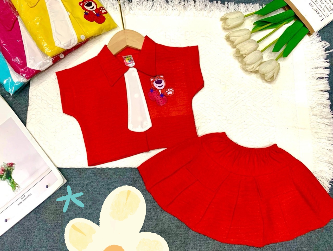 Set Áo Kèm Chân Váy Đũi Vân Bé (giao màu ngẫu nhiên)