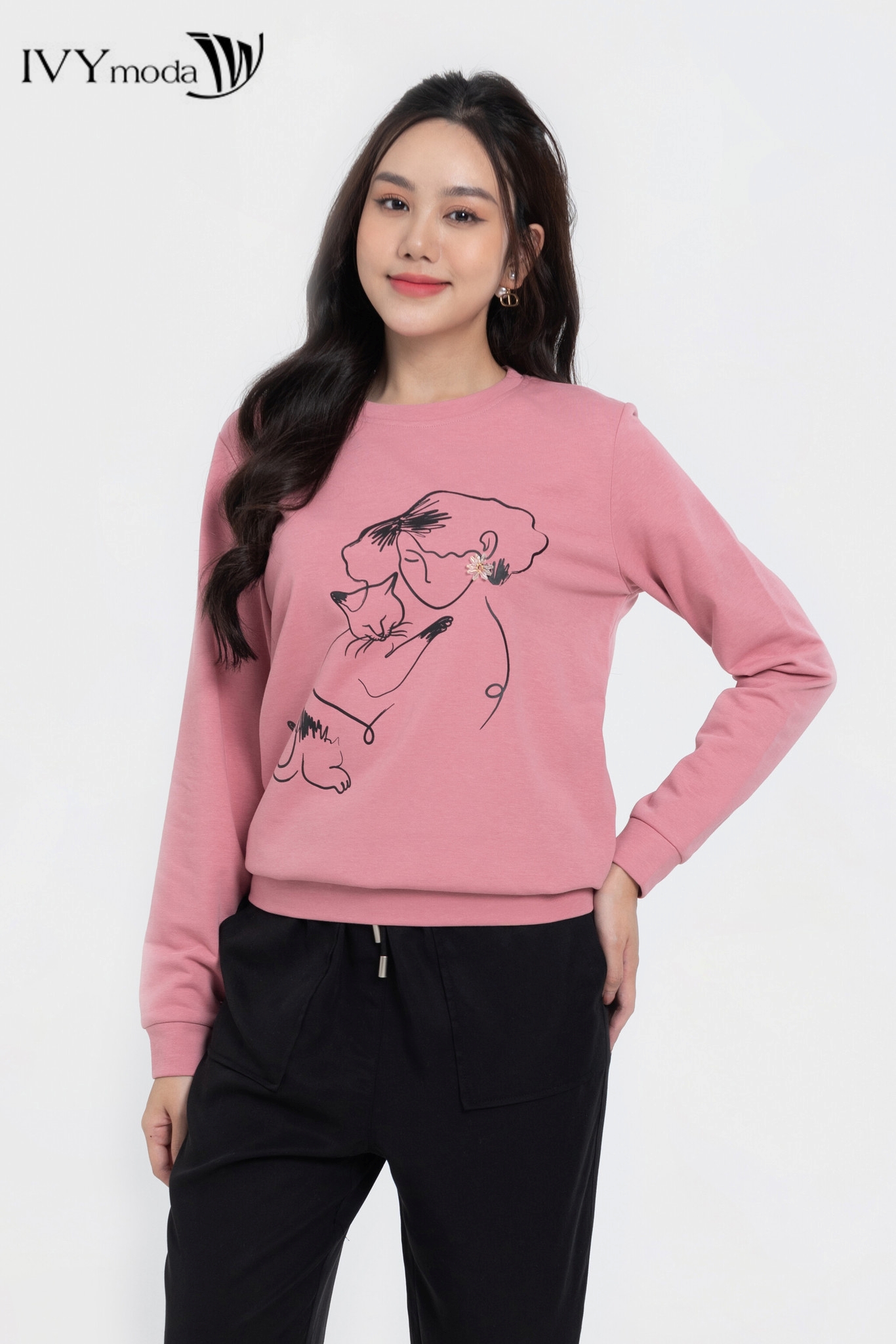 Áo thun đính hoa IVY Moda MS 58M8023