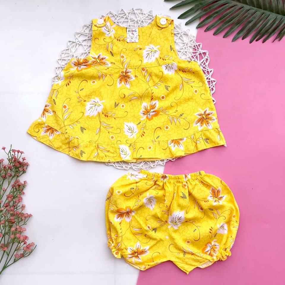 Combo 2 bộ đồ tôn (tole - lanh) cho bé gái 4-9kg (Nhiều mẫu - Giao mẫu ngẫu nhiên)
