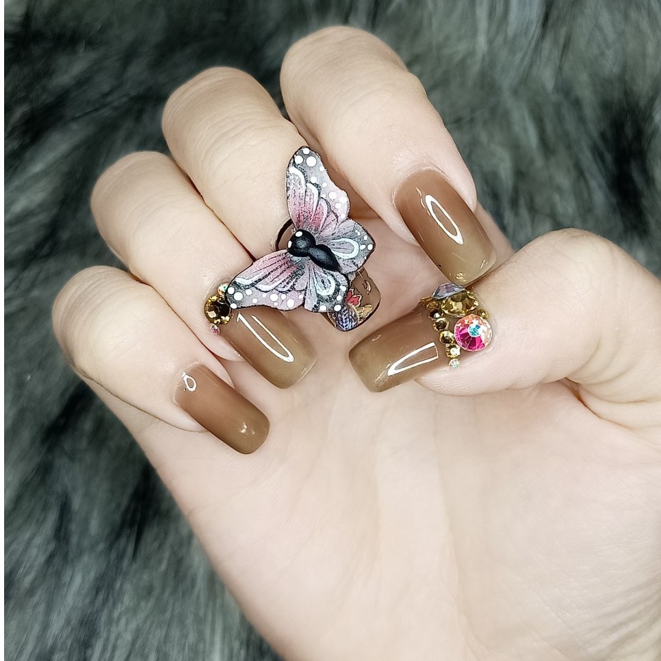 Bướm 5D sắc nét đính móng B01