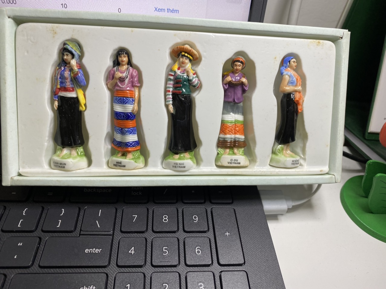 222. bộ 5 dân tộc vn 6cm