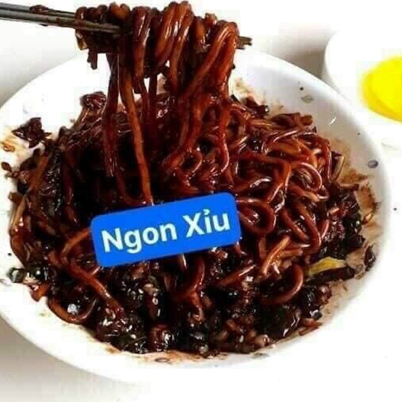 Thùng 20 gói mì trộn tương đen KORENO