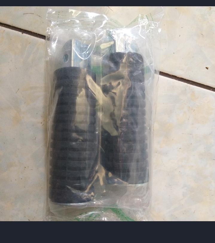Cao su gác chân sau dream