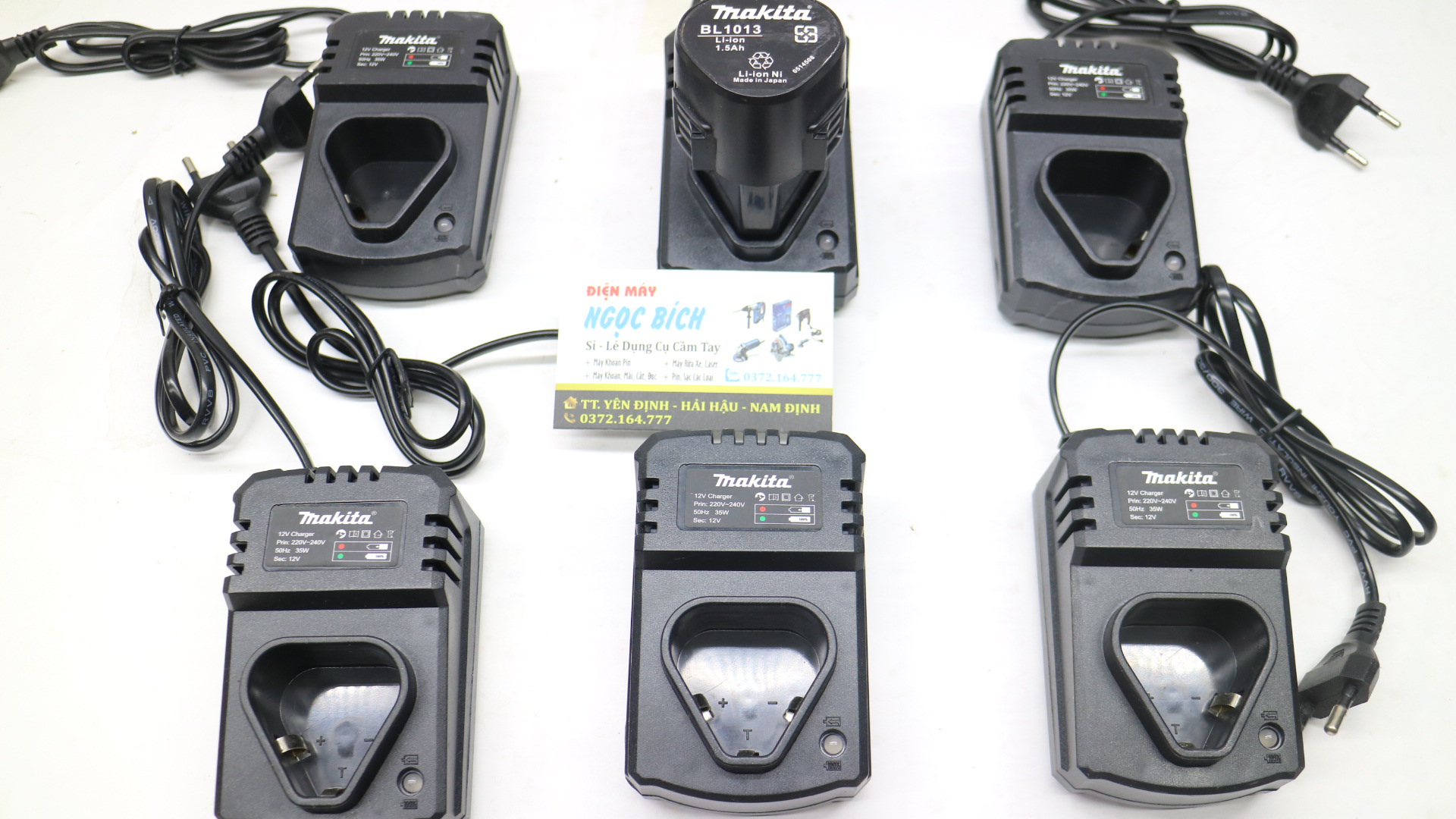 Dock sạc pin 12V dùng cho máy khoan pin 12V